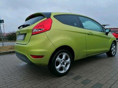 Gebraucht Ford Fiesta 82 PS (60 kW) 2009 Grün Kleinwagen