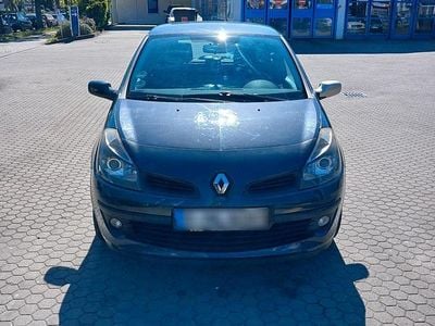 Usata Renault Clio II 75 CV (55 kW) 2005 Blu Utilitaria