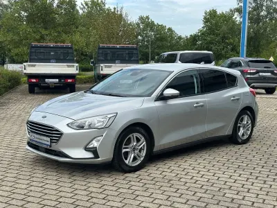 Gebraucht Ford Focus Cool & Connect 125 PS (91 kW) 2019 Silber Limousine