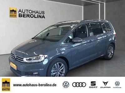 Neu VW Touran Comfortline 150 PS (110 kW) 2025 Grau Van / Kleinbus