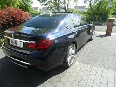 Blau Gebraucht 2015 BMW 730 Limousine | 18.000 € (Superpreis)