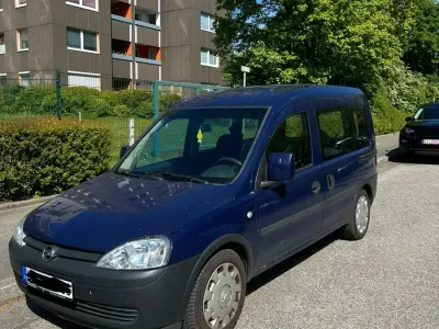 Gebraucht Opel Combo 96 PS (70 kW) 2005 Blau Van / Kleinbus