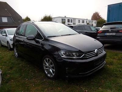 Schwarz Gebraucht 2017 VW Golf Sportsvan Highline Van / Kleinbus | 12.700 € (Guter Preis)