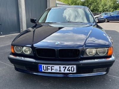 BMW 740
