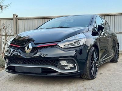 Gebraucht Renault Clio IV Trophy 220 PS (161 kW) 2017 Schwarz Kleinwagen