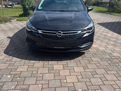 Usata Opel Astra 105 CV (77 kW) 2016 Nero Berlina