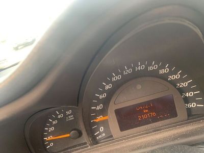 Mercedes C220