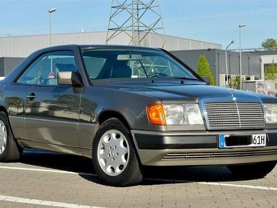 Usata Mercedes 230 132 CV (97 kW) 1992 Grigio Coupé