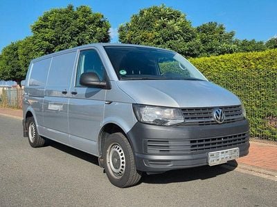 Silber Gebraucht 2016 VW T6 Van | 12.900 €