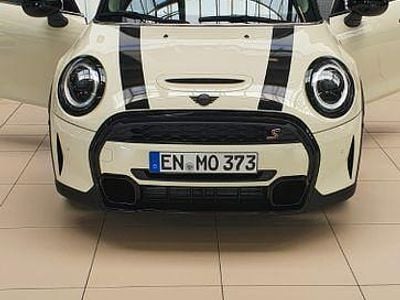 Weiß Gebraucht 2022 Mini Cooper S Classic Kleinwagen | 24.900 € (Fairer Preis)