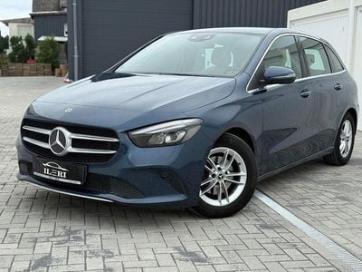 Gebraucht Mercedes B180 Progressive 136 PS (100 kW) 2019 Blau Van / Kleinbus