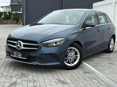 Blau Gebraucht 2019 Mercedes B180 Progressive Van / Kleinbus | 20.700 € (Fairer Preis)
