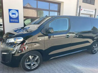 Gebraucht Peugeot Traveller Business-Line 177 PS (130 kW) 2019 Lack onyx schwarz Van / Kleinbus