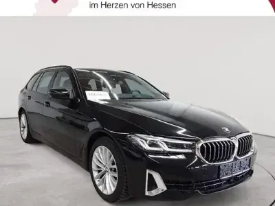 Usata BMW 520 Luxury Line 190 CV (139 kW) 2023 Nero Station wagon
