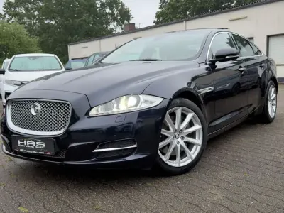 Gebraucht Jaguar XJ Portfolio 275 PS (202 kW) 2012 Blau Limousine