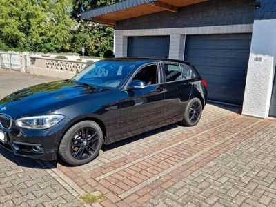 gebraucht BMW 118 d LCI NAVI LED KEYLESSGO SHZ