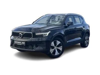 Onyx black / Gebraucht 2022 Volvo XC40 Core SUV | 30.800 € (Guter Preis)