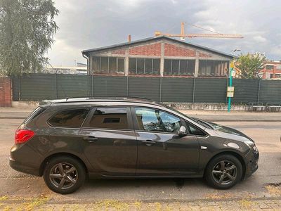 Gebraucht Opel Astra 116 PS (85 kW) 2016 Grau Kombi