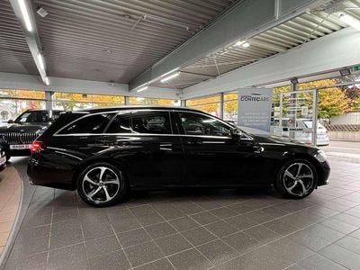 Obsidianschwarz Gebraucht 2020 Mercedes E220 Avantgarde Kombi | 29.700 € (Fairer Preis)