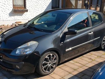 gebraucht Renault Clio III 1.5 dCi 63kW by RIP CURL