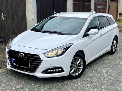 gebraucht Hyundai i40 Combi 1.6 *1. Hand*Garagenwagen*