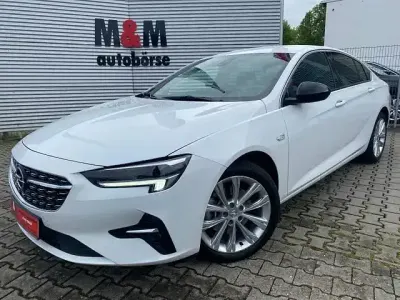 Gebraucht Opel Insignia Business Elegance 174 PS (127 kW) 2021 Weiß Limousine
