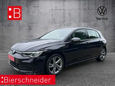 Gebraucht VW Golf VIII R-line 150 PS (110 kW) 2024 Schwarz Limousine