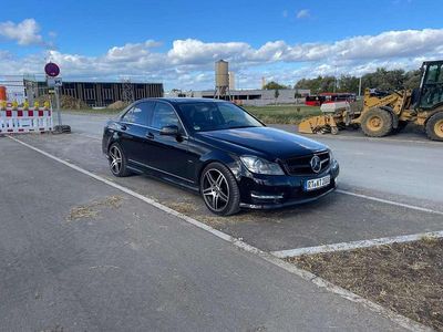 Gebraucht Mercedes C300 231 PS (169 kW) 2011 Obsidianschwarz  metalliclack Limousine