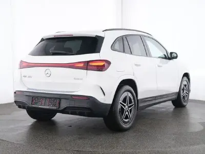 Używany Mercedes EQA350 AMG 214 kW (292 KM) 2024 Biały SUV