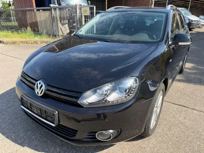 Gebraucht VW Golf VII Match 122 PS (89 kW) 2013 Schwarz Kombi