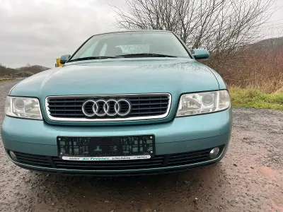 Occasion Audi A4 125 ch (91 kW) 1999 Vert Berline