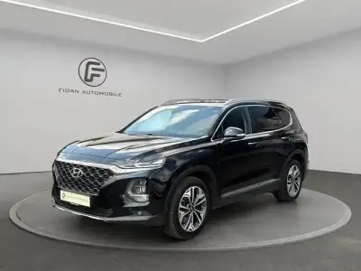 Gebraucht Hyundai Santa Fe Premium 200 PS (147 kW) 2019 Phantom black SUV