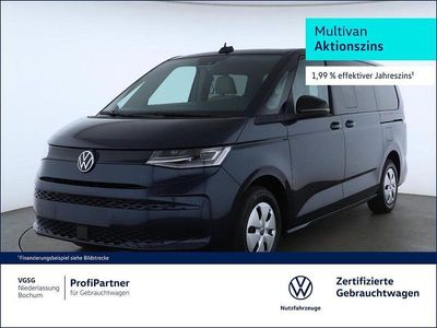 Gebraucht VW Multivan Basis 150 PS (110 kW) 2024 Blau Van