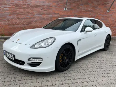 Gebraucht Porsche Panamera Diesel Platinum Edition 250 PS (183 kW) 2013 Weiß Kleinwagen