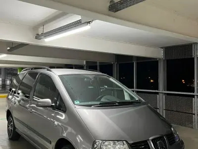 Używany Seat Alhambra 140 KM (102 kW) 2008 Szary Minivan