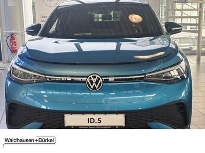 Blau Gebraucht 2024 VW ID.5 Pro SUV | 48.373 € (Guter Preis)
