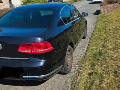 Gebraucht VW Passat 160 PS (117 kW) 2011 Schwarz Limousine