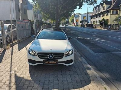 Gebraucht Mercedes E220 194 PS (142 kW) 2018 Polarweiss Kombi