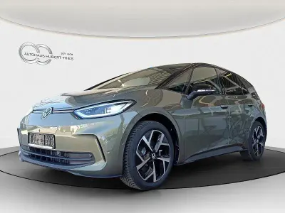 Nouă VW ID.3 Pro 150 kW (204 CP) 2026 Verde Hatchback