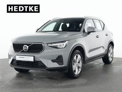 Grau Gebraucht 2023 Volvo XC40 Core SUV | 34.990 € (Fairer Preis)