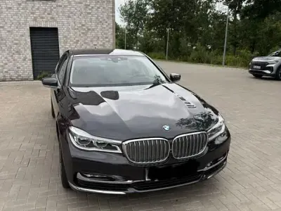 Gebraucht BMW 730 265 PS (194 kW) 2017 Grau Limousine