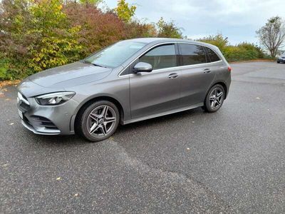 Mercedes B250e