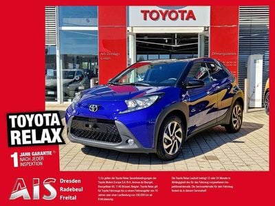 Neu Toyota Aygo X Business Edition 72 PS (52 kW) 2025 Juniper blue / night sky black SUV