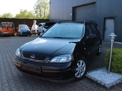 Gebraucht Opel Astra Njoy 101 PS (74 kW) 2003 Schwarz Limousine