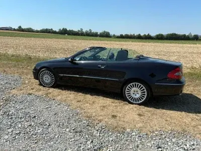 Gebraucht Mercedes CLK320 Avantgarde 224 PS (164 kW) 2009 Schwarz Cabrio