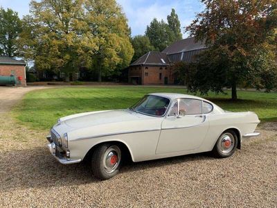 Volvo P1800