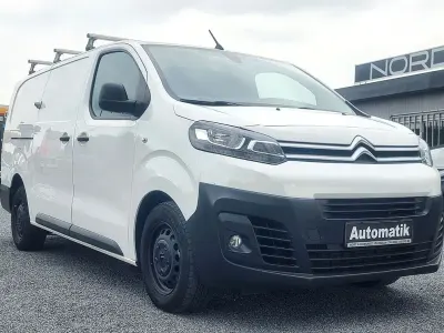 Gebraucht Citroën Jumpy 122 PS (89 kW) 2022 Weiß Van / Kleinbus