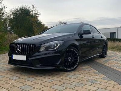 Gebraucht Mercedes CLA180 AMG line 122 PS (89 kW) 2015 Schwarz Limousine