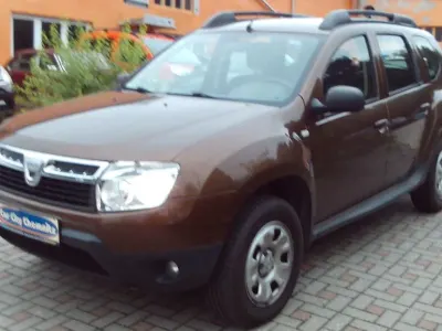 Gebraucht Dacia Duster Lauréate 105 PS (77 kW) 2010 Braun SUV