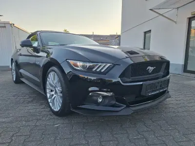 Gebraucht Ford Mustang GT Premium 421 PS (309 kW) 2017 Schwarz (metallic) Cabrio